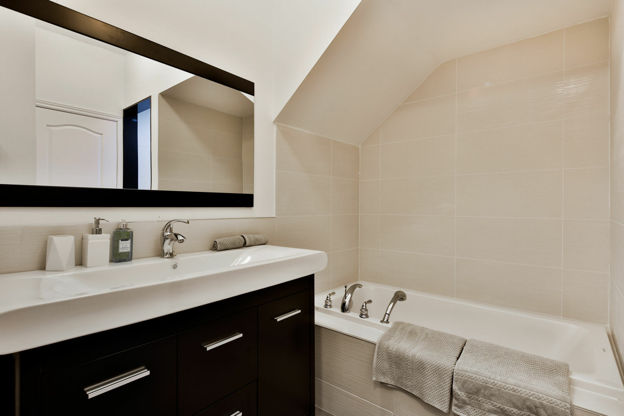 Le St-Lau Loft Apartment Montreal Exterior photo